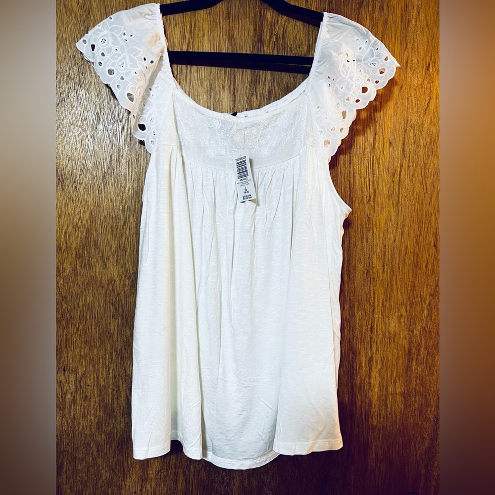 Torrid Size 2 knit top